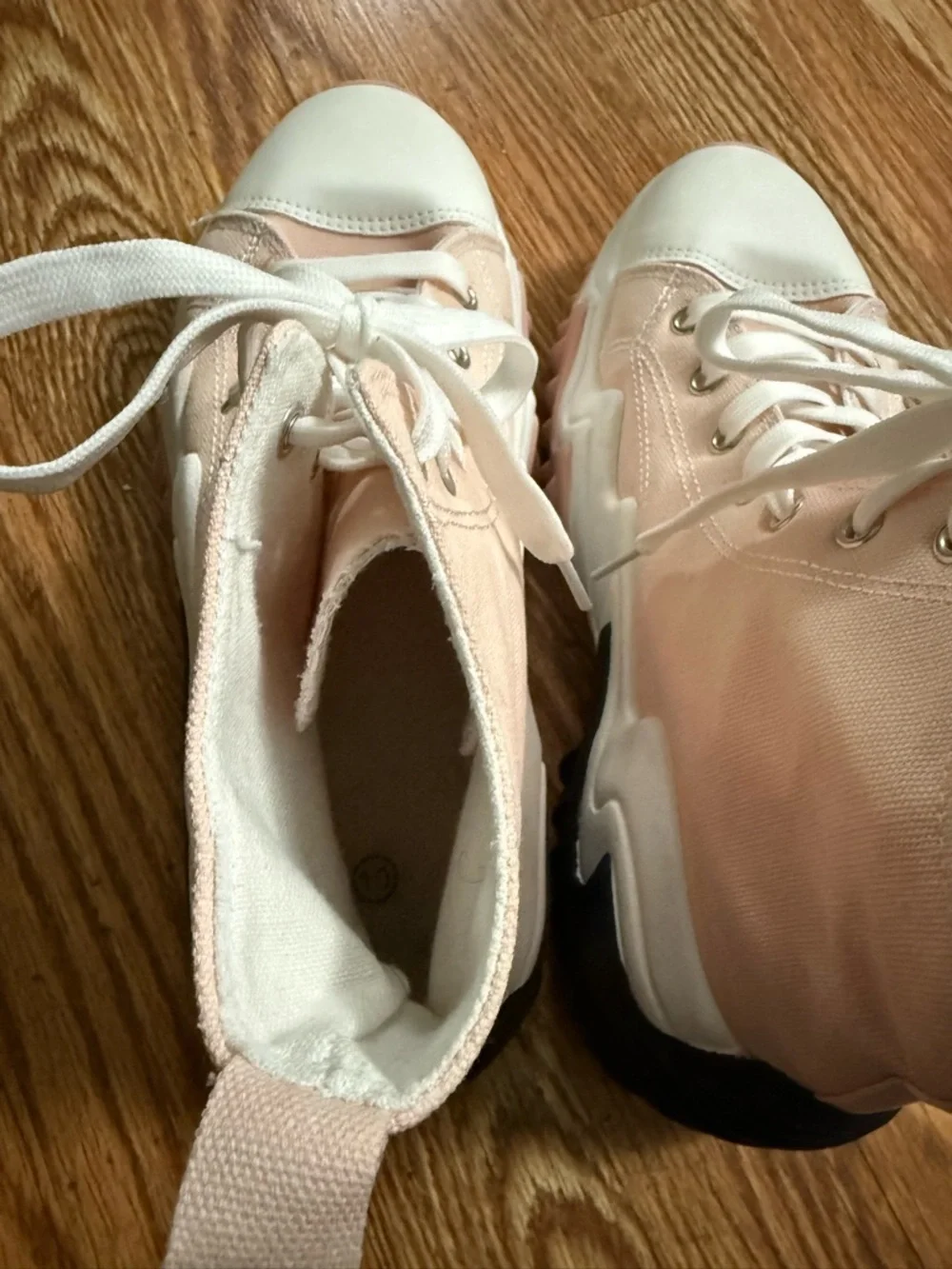 Women’s Platform Sneakers Size 10
